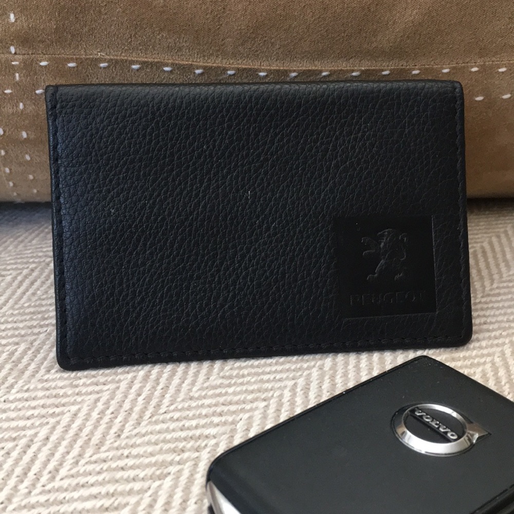 Peugeot pebble leather card case wallet NWOT